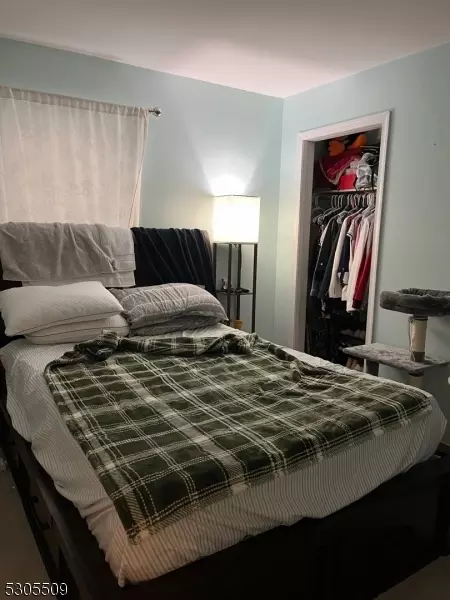 7 Foxhall # A, Middlesex, NJ 08846 photo 6