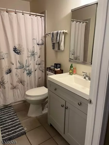 7 Foxhall # A, Middlesex, NJ 08846 photo 8