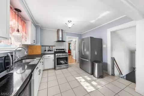 282 Phillips Ter, Union, NJ 07083 photo 10