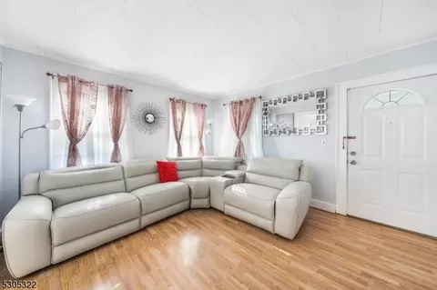 282 Phillips Ter, Union, NJ 07083 photo 5