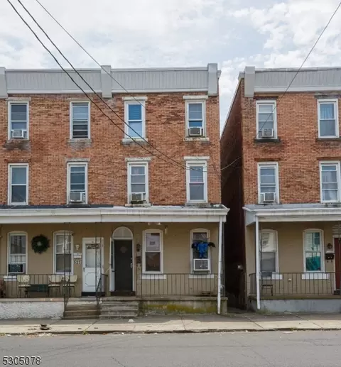 521 Emory Ave, Trenton, NJ 08611