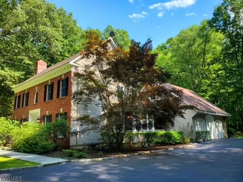 34 Spring Valley Rd # B, Hardwick Twp, NJ 07825