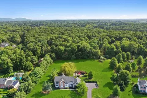 9 Ryerson Rd, Flemington, NJ 08822