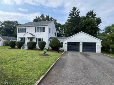 15 Railroad Ave, Roxbury Twp, NJ 07847