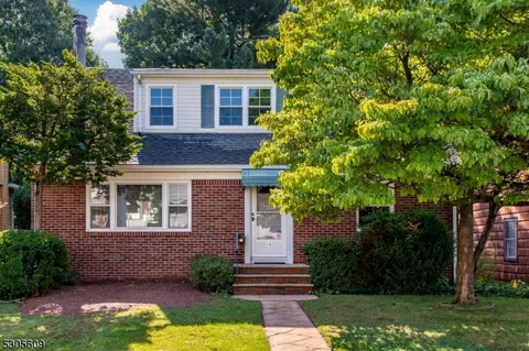 16 Webster St, Nutley, NJ 07110 photo 2