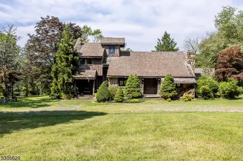 40 Mine Hill Rd, Hackettstown, NJ 07840