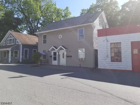 5 7 Prospect St, Belvidere, NJ 07823
