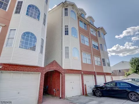 566 Pennsylvania Ave #G, Elizabeth, NJ 07201