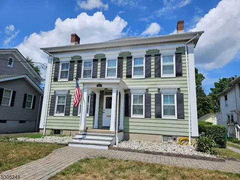 57 Mine St, Flemington, NJ 08822