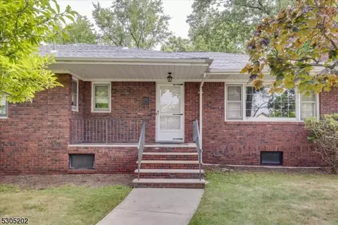 34 Marilyn St, North Haledon, NJ 07508