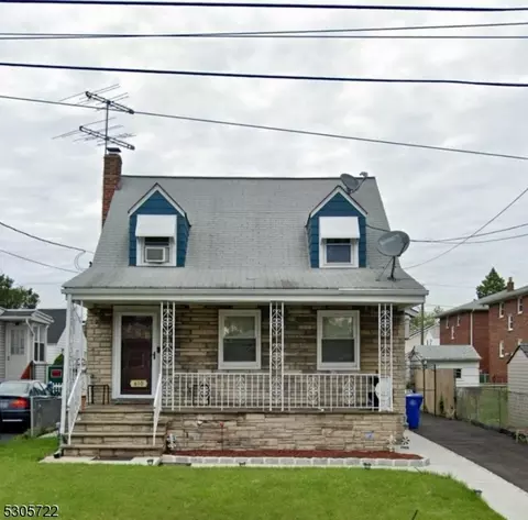 610 Lindegar St, Linden, NJ 07036