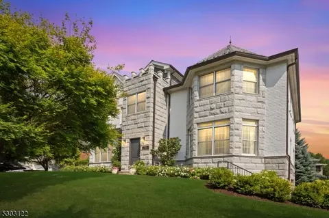 204 N Union Ave, Cranford, NJ 07016