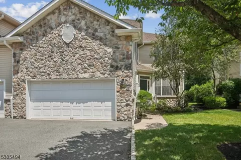 58 Oconnor Cir, West Orange, NJ 07052