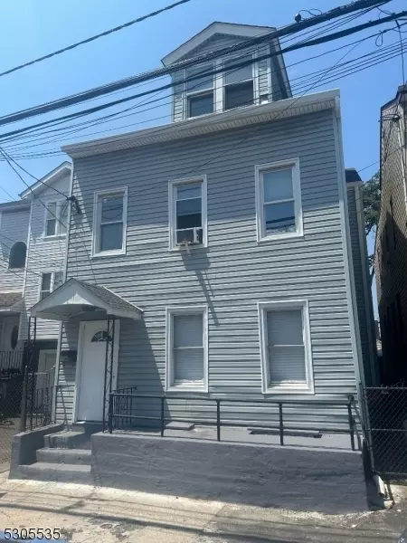 524 Summer St, Paterson, NJ 07501