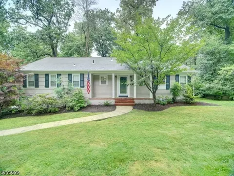 89 Timber Dr, Berkeley Heights, NJ 07922