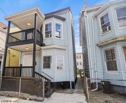 194 Park Ave, Paterson, NJ 07501