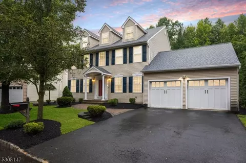 37 Clydesdale Rd, Scotch Plains, NJ 07076