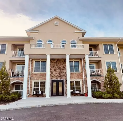 103 Fischer Ct #103, Rockaway, NJ 07866