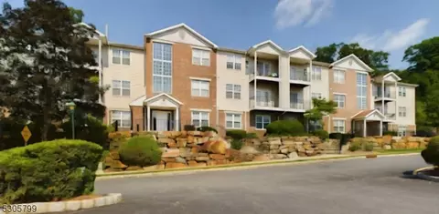 13 Mountainview Ct #13, Riverdale, NJ 07457