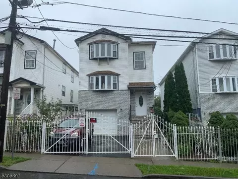 203 Abington Ave, Newark, NJ 07107