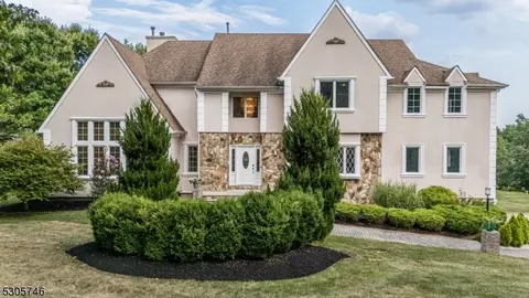 103 Saint Josephs Dr, Long Hill, NJ 07980