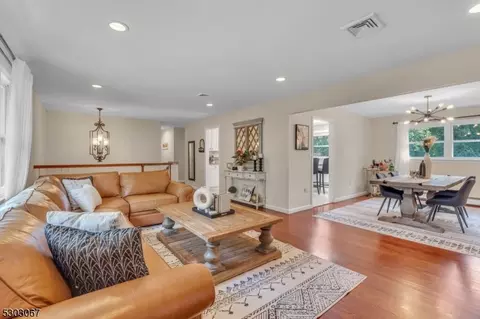 34 Boonstra Dr, Wayne, NJ 07470 photo 6
