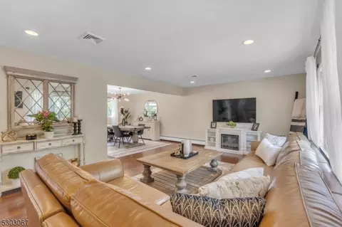 34 Boonstra Dr, Wayne, NJ 07470 photo 5