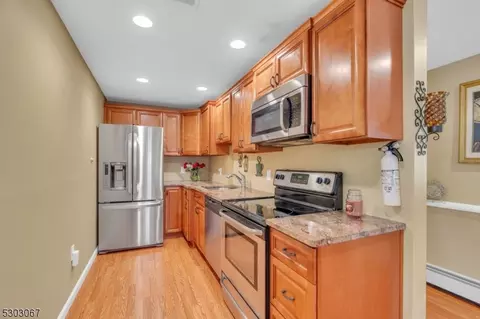 34 Boonstra Dr, Wayne, NJ 07470 photo 26