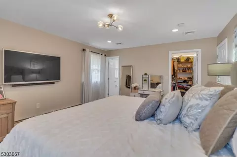34 Boonstra Dr, Wayne, NJ 07470 photo 16