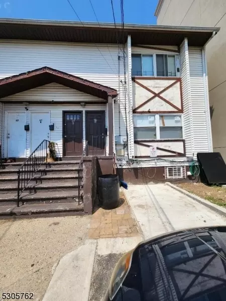 69 16th Ave, Paterson, NJ 07501