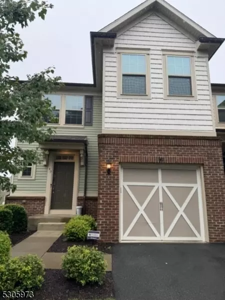 49 Albert Ct, Randolph, NJ 07869