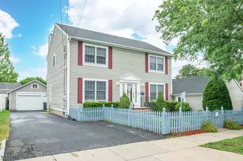 104 Romain Ave, Pompton Lakes, NJ 07442