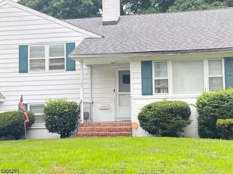 387 Berkeley Rd, City Of Orange, NJ 07050