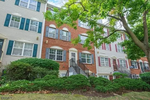 49 Wickliffe St # A, Newark, NJ 07103