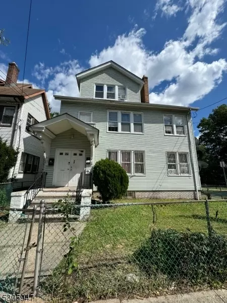 94 W End Ave, Newark, NJ 07106