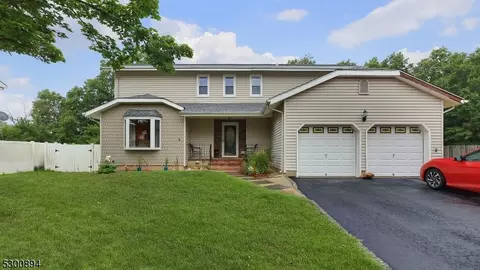 4 Lorien Pl, Hillsborough, NJ 08844