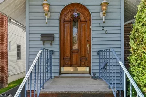126 Midland Blvd, Maplewood, NJ 07040