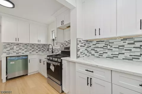 24 Normandy Pl, Irvington, NJ 07111