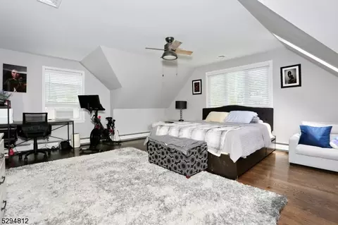 543 Burlington St, Paramus, NJ 07652 photo 18