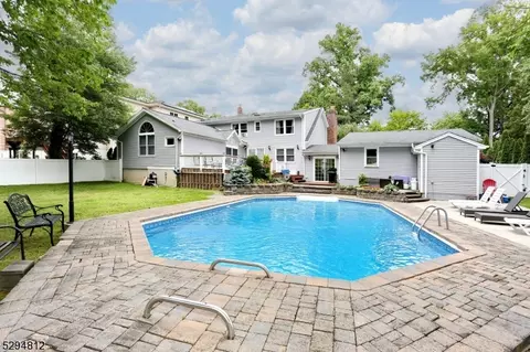543 Burlington St, Paramus, NJ 07652 photo 31
