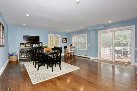 543 Burlington St, Paramus, NJ 07652 photo 9