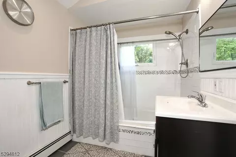 543 Burlington St, Paramus, NJ 07652 photo 22