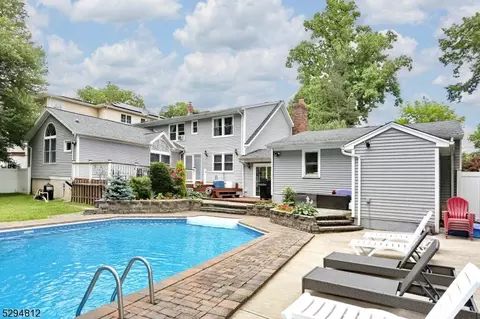 543 Burlington St, Paramus, NJ 07652 photo 30