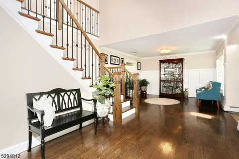 543 Burlington St, Paramus, NJ 07652 photo 6
