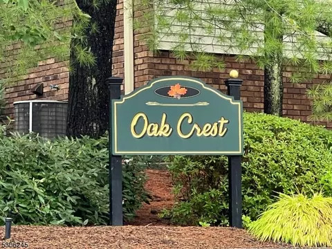 101 E Oak #E-2, Oakland, NJ 07436