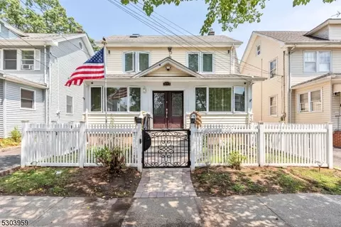 333 Hemlock St, Roselle Park, NJ 07204