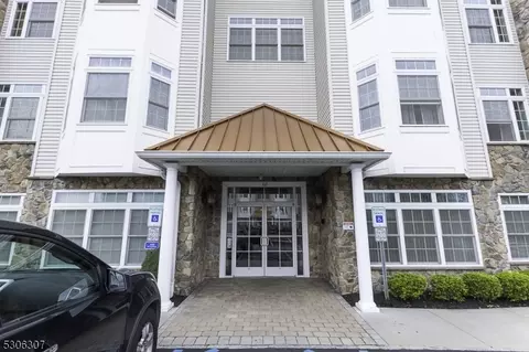 102 Elizabeth Ave, Linden, NJ 07036