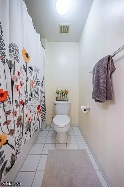 183 Levinberg Ln, Wayne, NJ 07470 photo 31