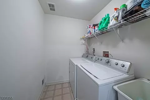 183 Levinberg Ln, Wayne, NJ 07470 photo 37