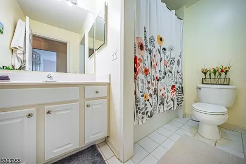 183 Levinberg Ln, Wayne, NJ 07470 photo 30